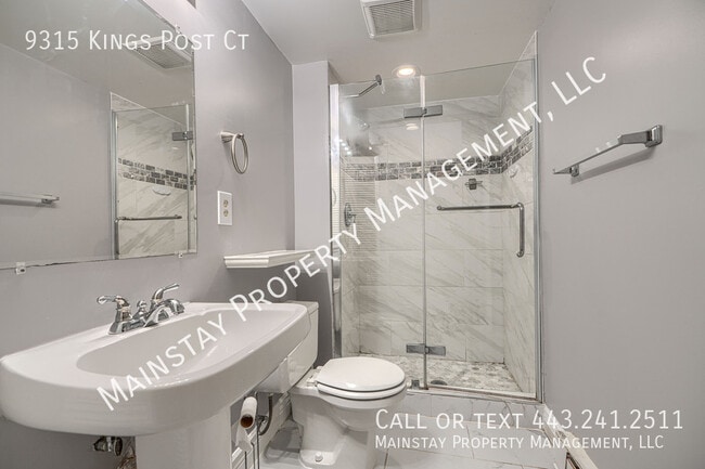 Building Photo - 9315 Kings Post Ct
