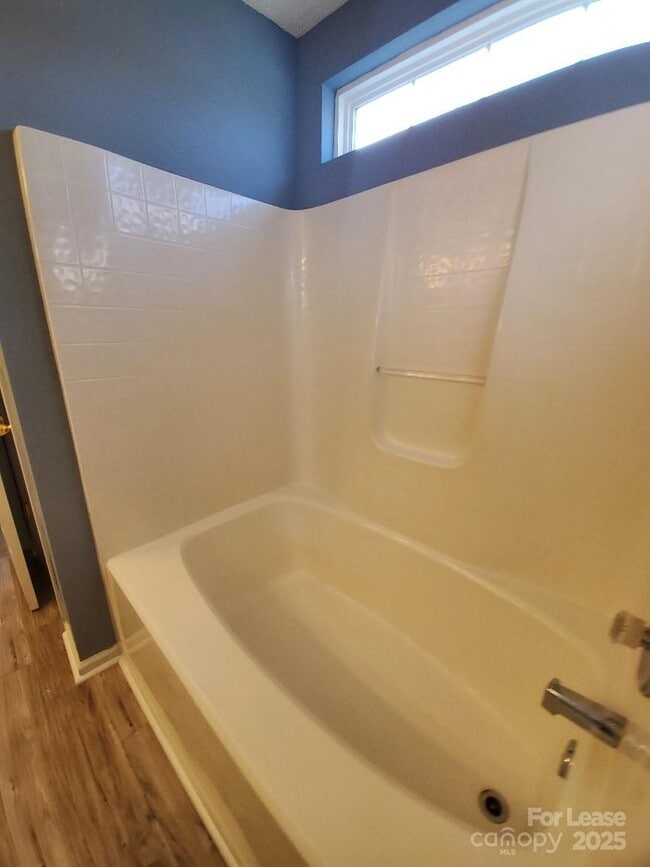 Building Photo - 10623 Campion Ct