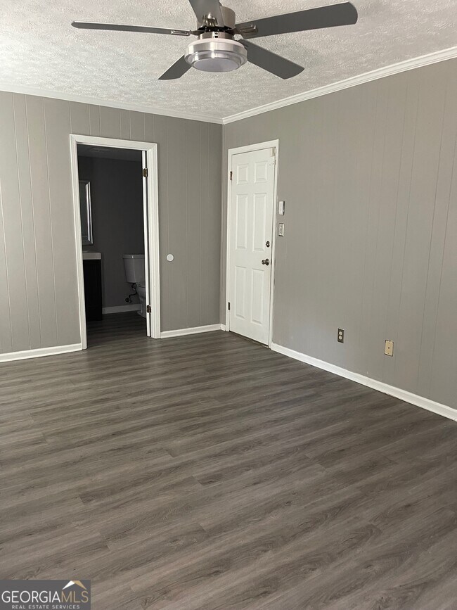 Building Photo - 2660 Turner Valley Cir SW