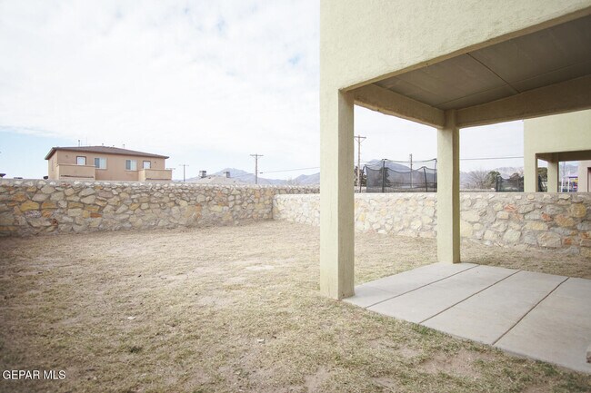 Building Photo - 5904 Cielo Del Rey Pl