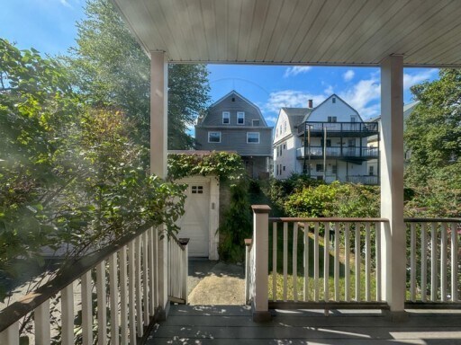 Building Photo - 37 Lowden Ave