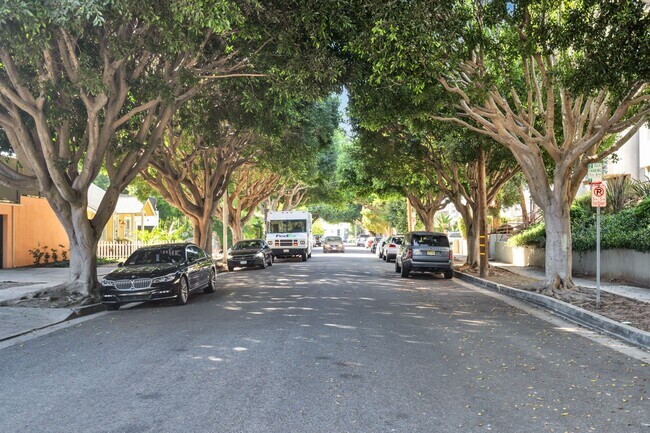 Neighborhood - Pacific Luxury Investments, LLC
