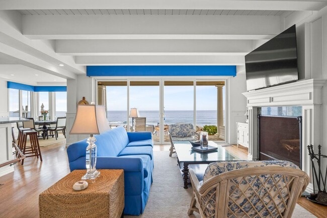 Building Photo - 3086 Solimar Beach Dr