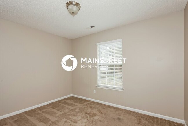 Building Photo - 3 Bedroom Pet-Friendly Home in Charlotte, ...