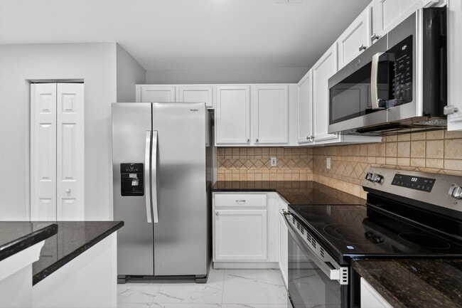 Building Photo - 106 Fox Meadow Run