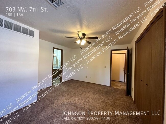 Building Photo - 703 NW 7th St