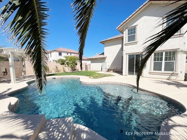 Building Photo - 2913 Big Mountain Ave