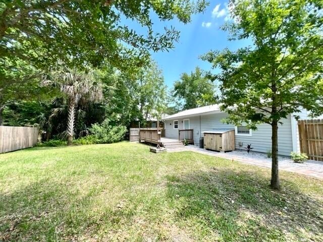 Building Photo - 804 W 2nd St