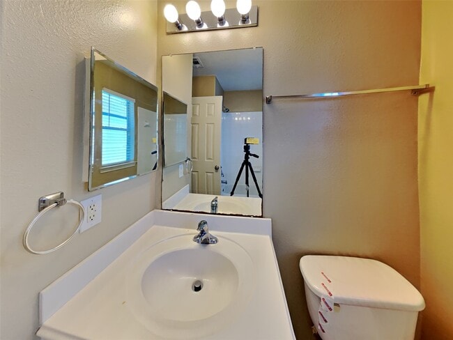 Building Photo - 2870 Colony Cone Cir