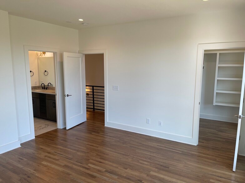 Master Bedroom - 110 Oceola Ave