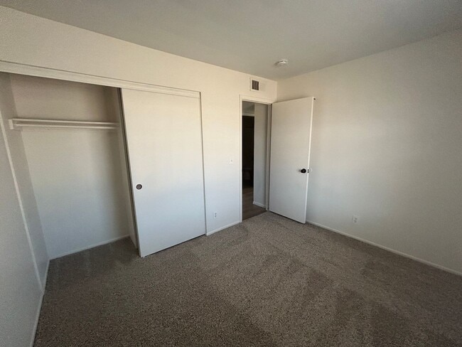 Building Photo - Amazing 3 Bed / 2 Bath in Peoria