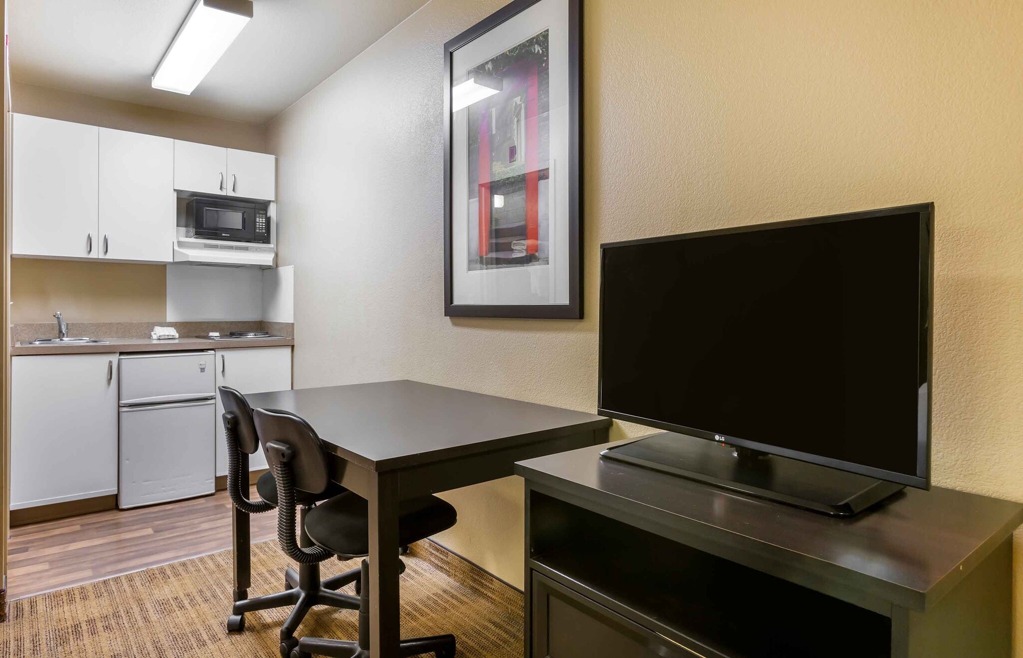 Building Photo - Furnished Studio-Albuquerque - Airport