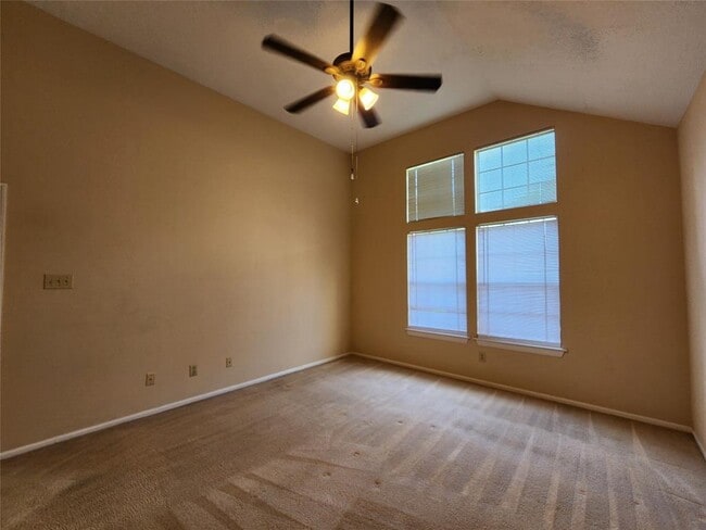 Building Photo - 6419 Scarlet Ridge Ct