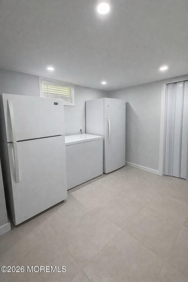 Building Photo - 10 Cambell Ct