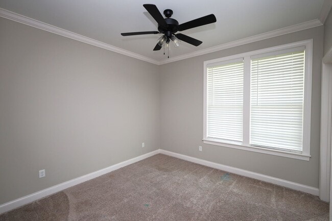 Building Photo - 121 Floyd Mcneal Dr