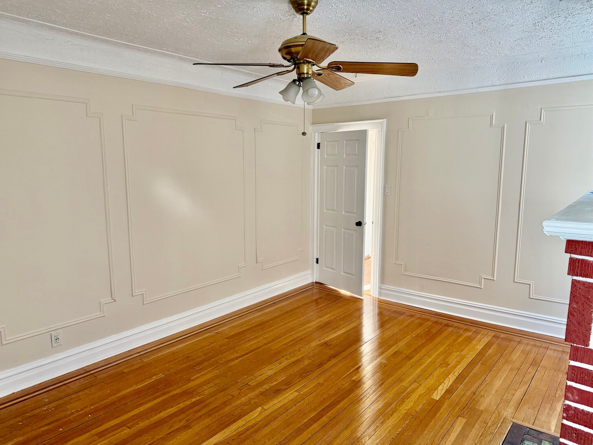 Building Photo - 66 Grant Ave