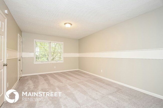 Building Photo - 220 Carmichael Rd