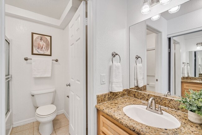 Building Photo - Remodeled 2 bed/2bath in Imperial Beach