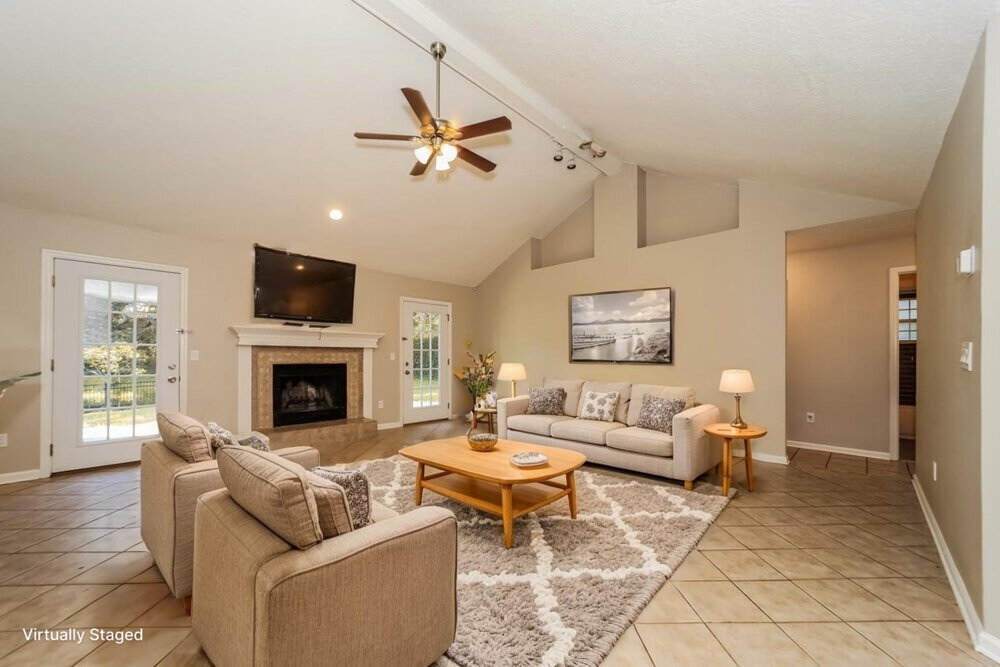 Building Photo - 12127 Rush Creek Dr N