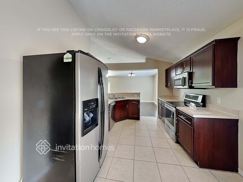 Building Photo - 13012 Waterbourne Dr