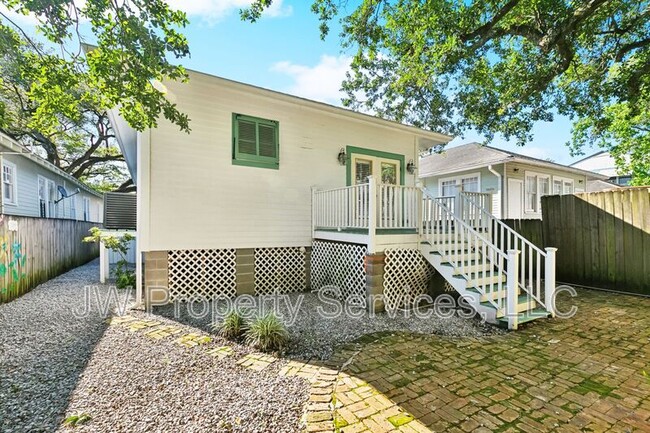 Building Photo - 2714 Palmer Ave