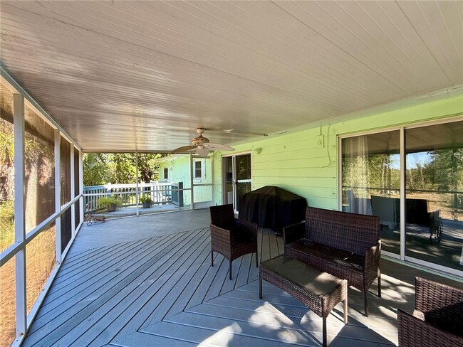 Building Photo - 2226 S Daytona Ave