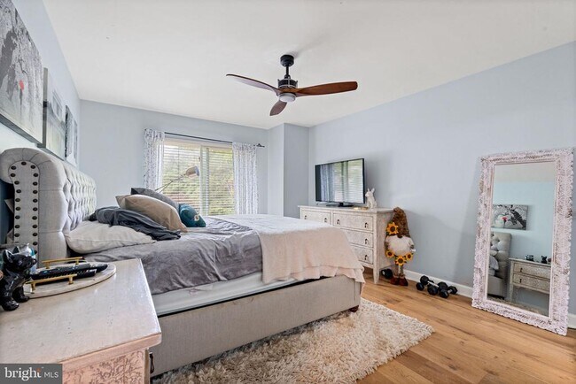 Building Photo - 2012 Swans Neck Way