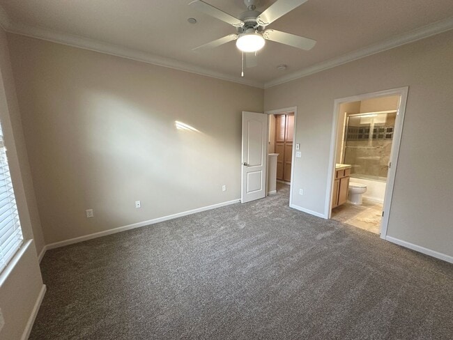 Building Photo - Beautifully Upgraded 3BD/2.5BA Citrus Heights Home with Covered Patio & Modern Amenities!
