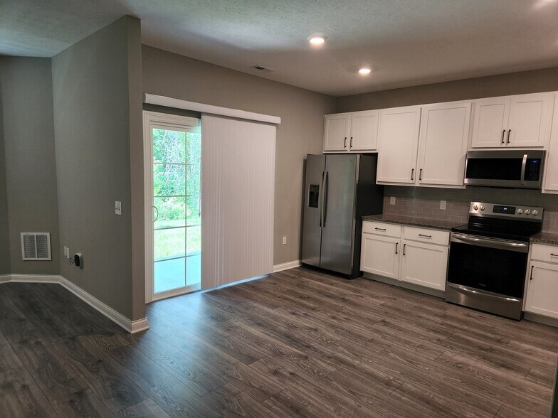 Building Photo - 333 Maddalena Ln