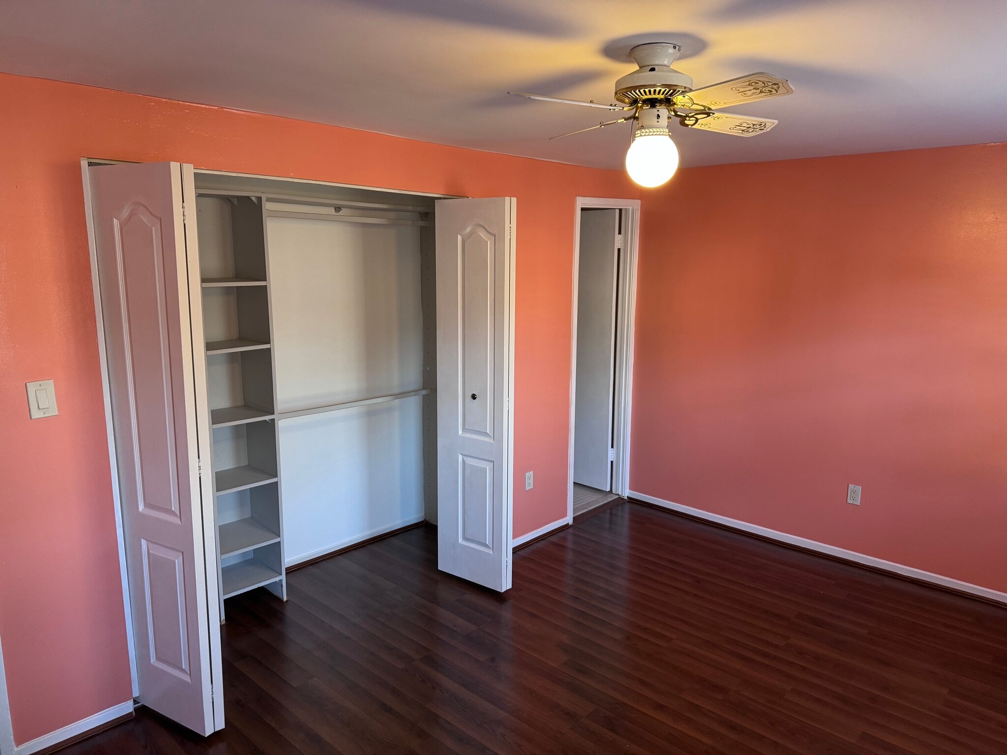 Building Photo - 5773 Yellowrose Ct