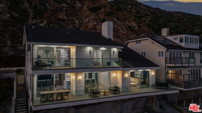 Building Photo - 19640 Pacific Coast Hwy