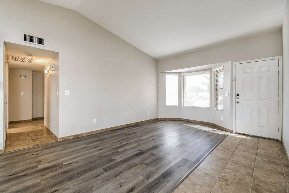 Building Photo - 1811 N Cheri Lynn Dr