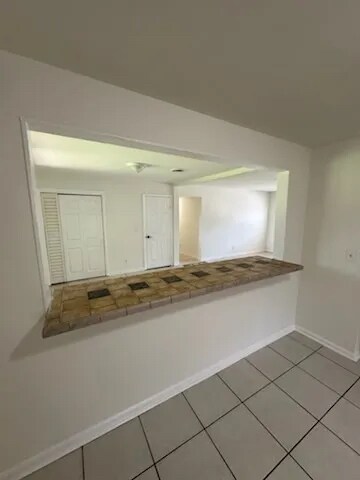Building Photo - 6750 Snow White Dr