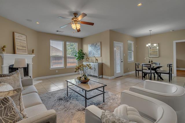 Building Photo - 3812 Fordham St