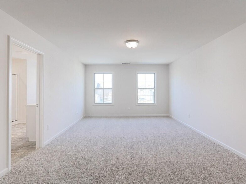 Building Photo - 114 Valimar Dr