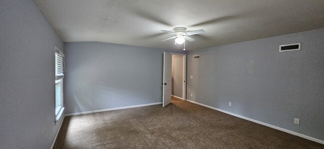Building Photo - 1117 Appian Way