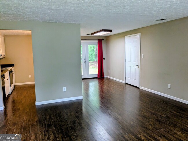 Building Photo - 137 Wynnmeade Pkwy