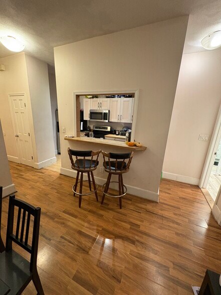 Building Photo - 866 Huntington Ave