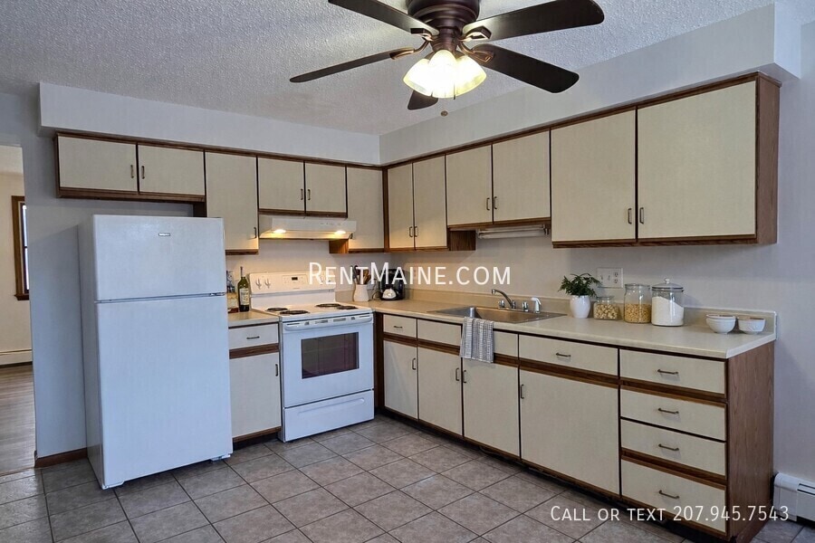 Building Photo - 2 Hartley St