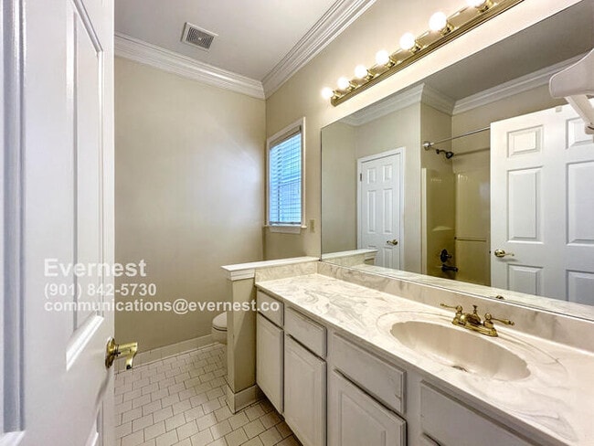 Building Photo - 104 Island Pl
