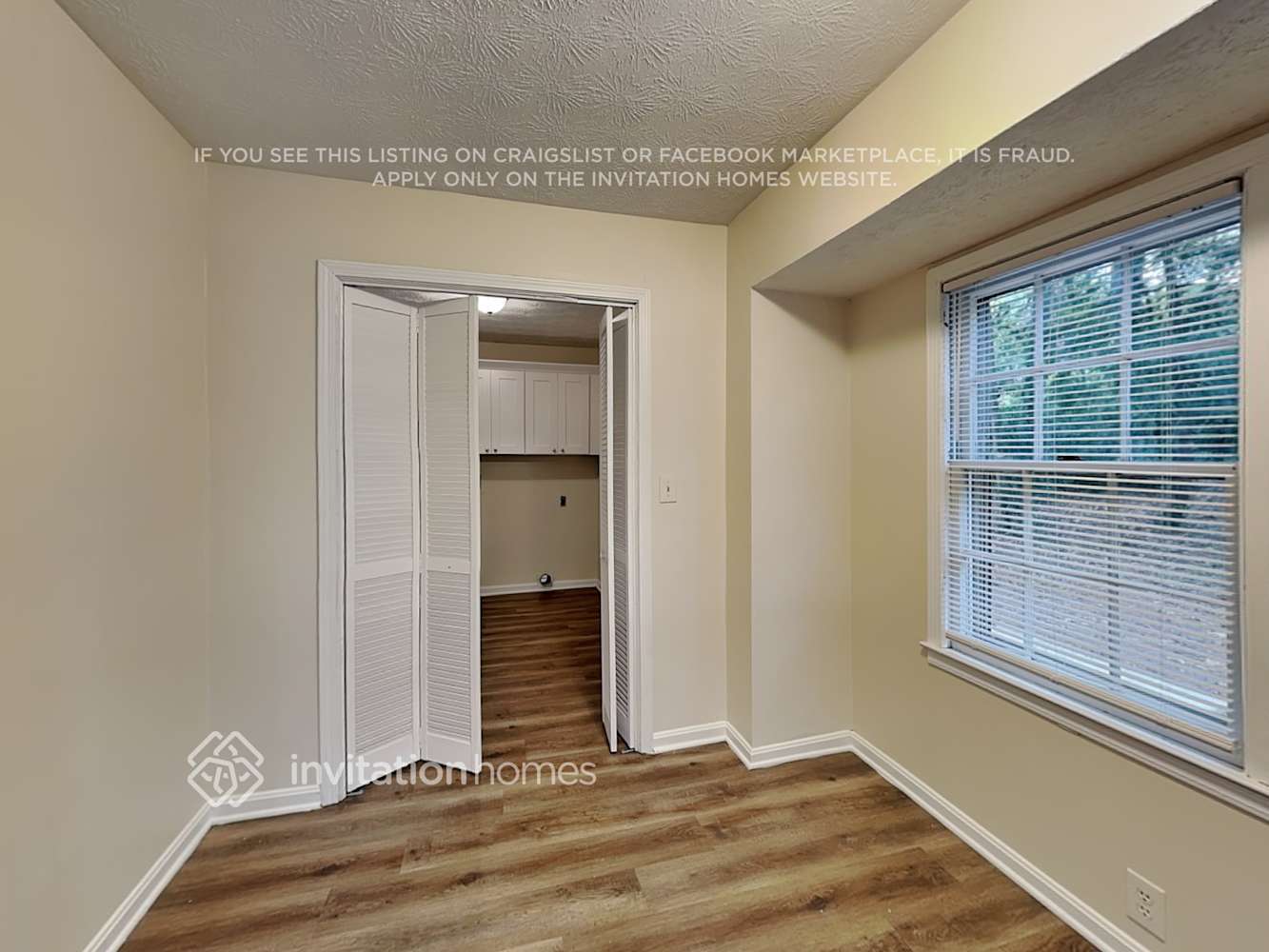 Building Photo - 1569 Briarwood Ln SW