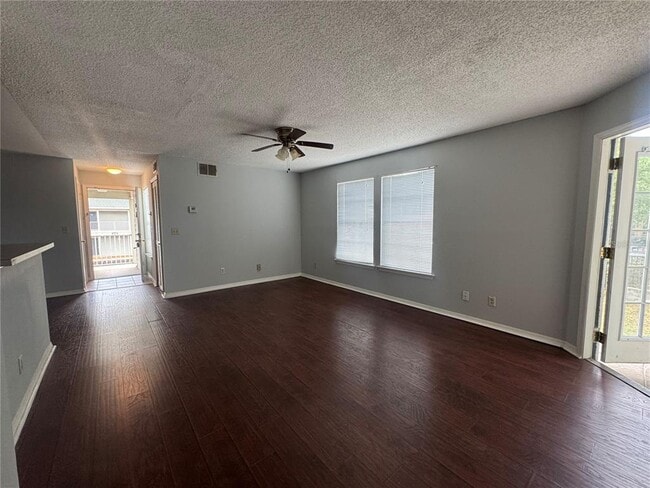 Building Photo - 6154 Westgate Dr