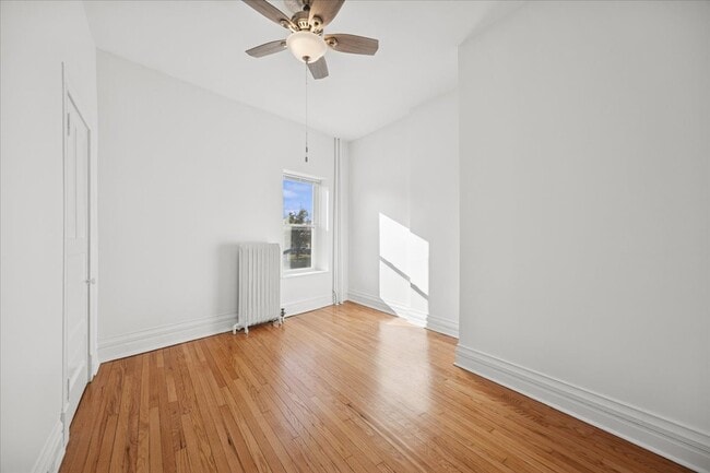 Building Photo - 3 E Quincy St