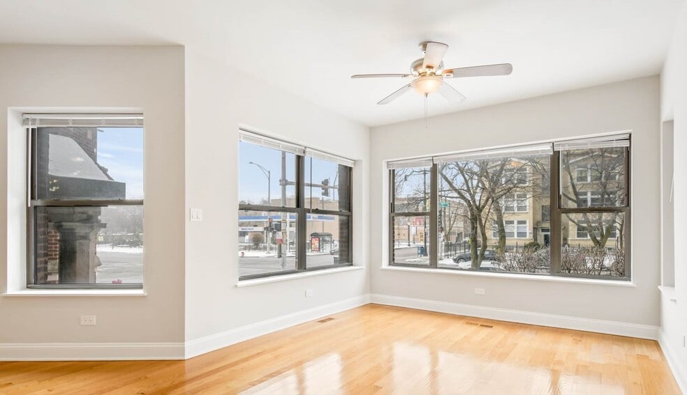 Building Photo - 1346 W Howard St