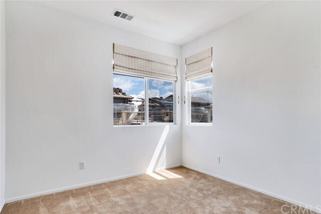 Building Photo - 677 Savi Dr