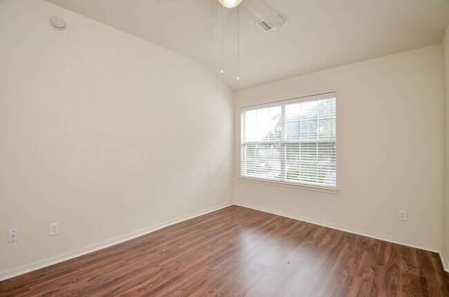 Building Photo - 20903 Hamlet Ridge Ln