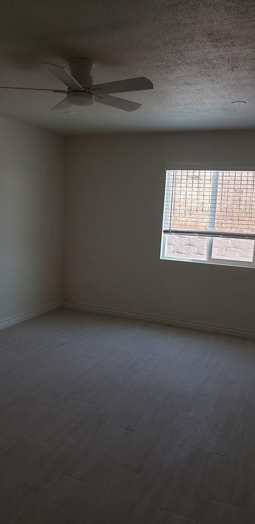 Building Photo - 7th202