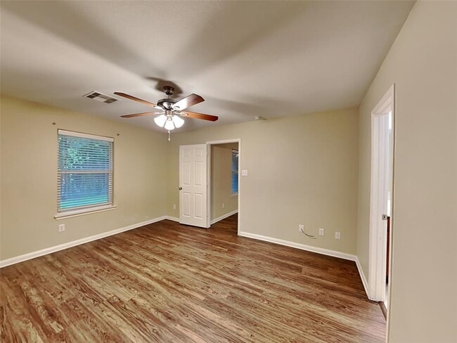 Building Photo - 10292 Stone Gate Dr