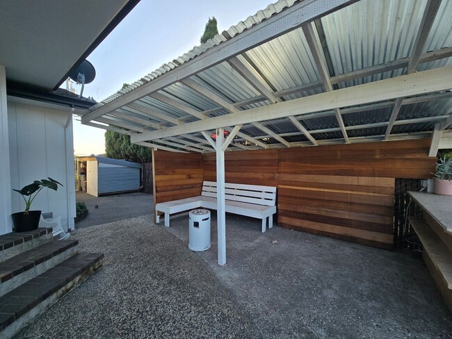 Building Photo - Stunning 4BR/2BA Fortuna home in quiet nei...