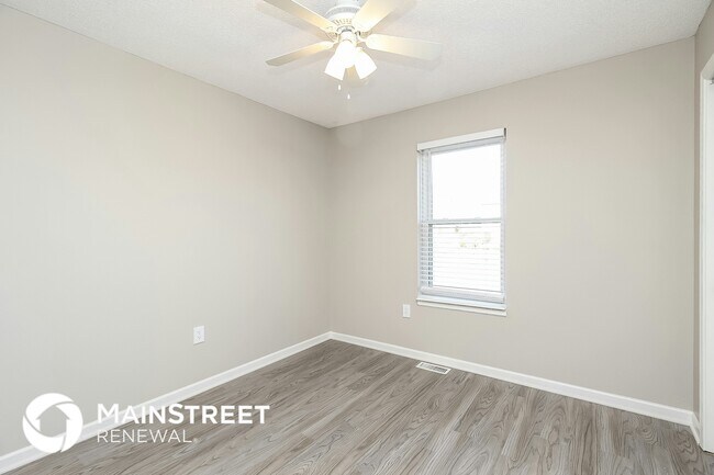 Building Photo - 902 Renee Lynde Dr